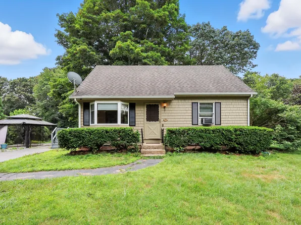 17 Hemlock Drive, Plainfield, CT 06374