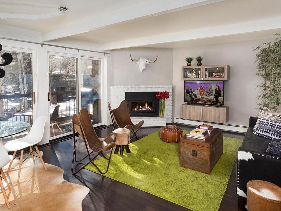 Living and Dining Areas