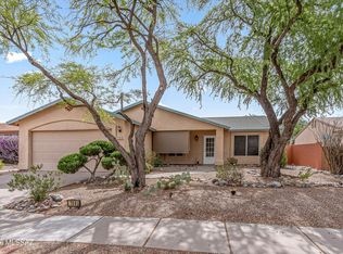 7983 S Teaberry Ave, Tucson, AZ 85747