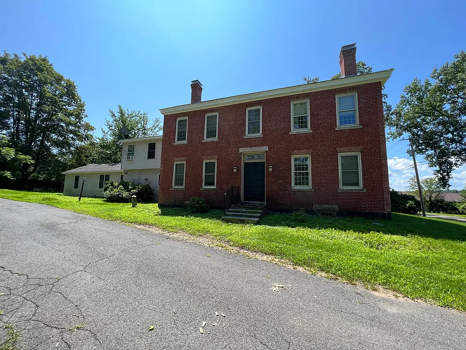 117 Mount Warner Rd #1
