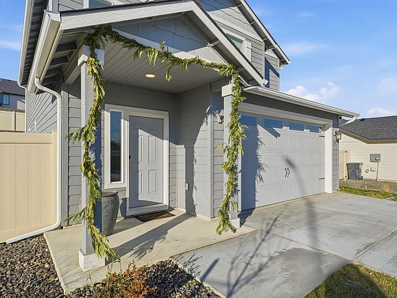 2nd image of 1401 8th St