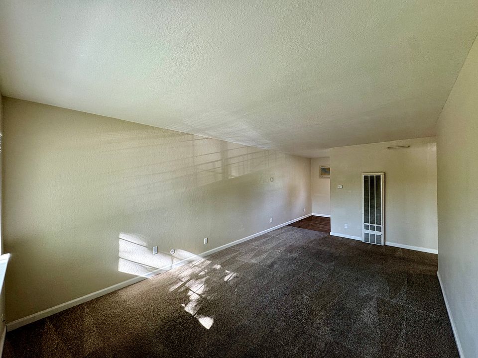 1st image of 4829 Pasarobles Dr #10