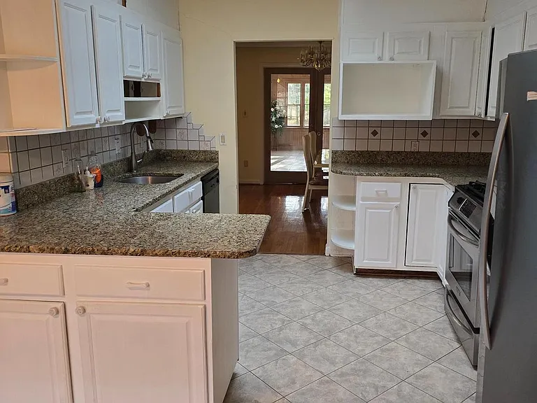 11902 Enid Dr — Photo 16