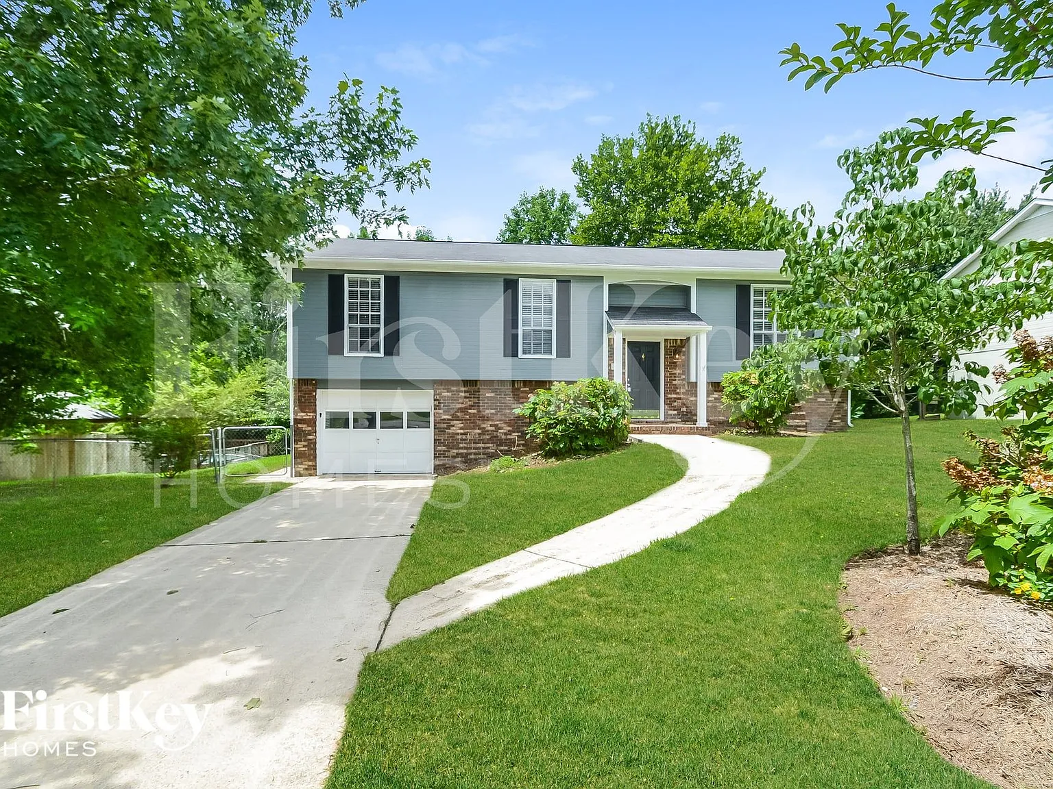 4 bed, 2.0 bath, 1461 sqft, $1,845 — Photo 1