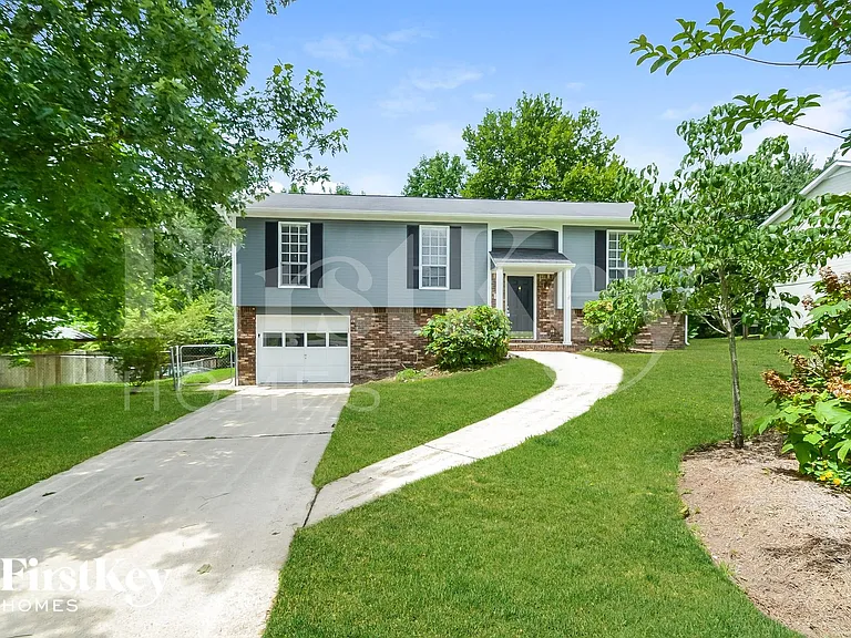 108 Twin Lakes Rd — Photo 1