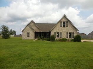 601 E Crawford Dr, Marion, AR 72364