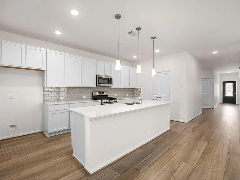 30419 Crystal Stream Ln — Photo 10
