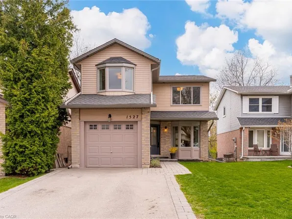 1527 Riley Ave, Burlington, ON L7M 3C3