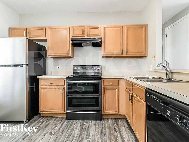 651 Cotulla Dr — Photo 8