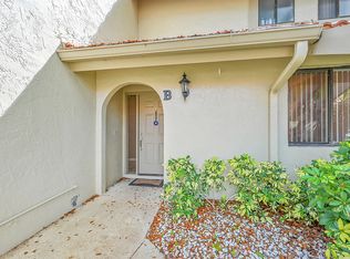 5631 Coach House Cir APT B, Boca Raton, FL 33486