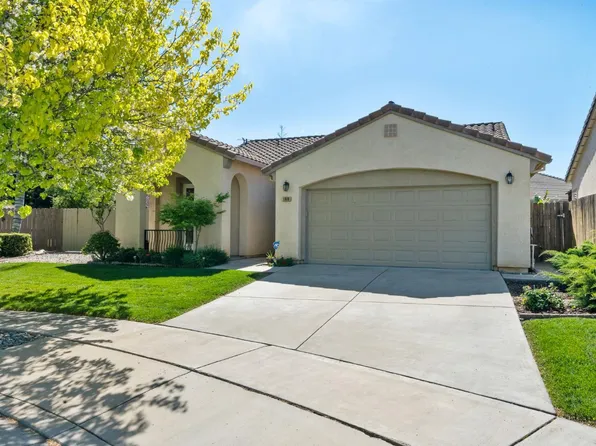 1008 Summer Ln, Patterson, CA 95363