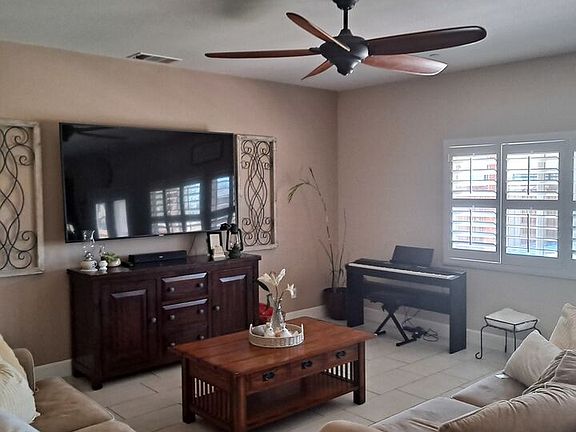 4th image of 263 W Puerto Escondido Dr