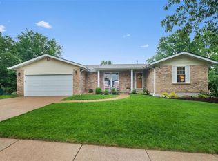 155 Nostra Villa Dr, Fenton, MO