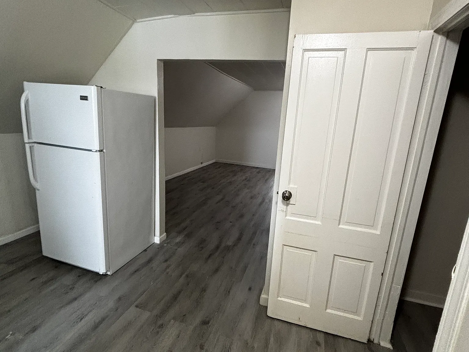 2 bed, $1,050 — Photo 3