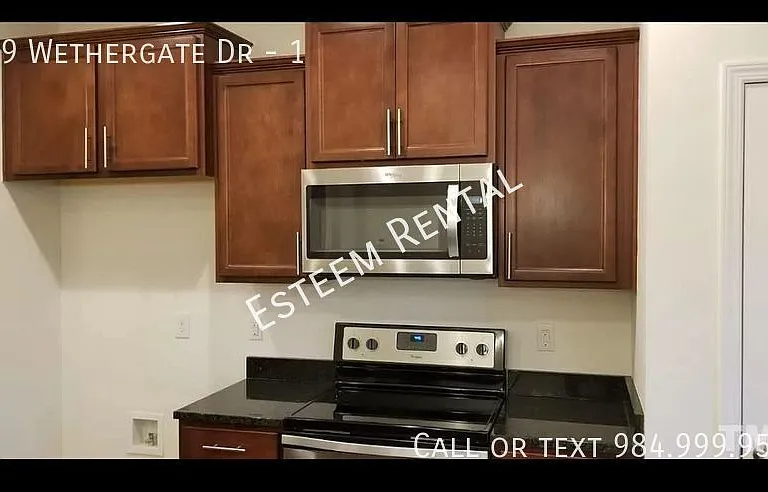 189 Wethergate Dr #1 — Photo 5