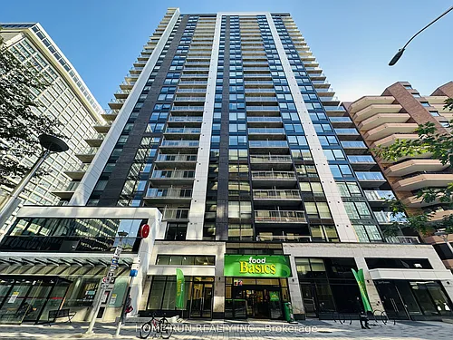 340 Queen St Photo 1