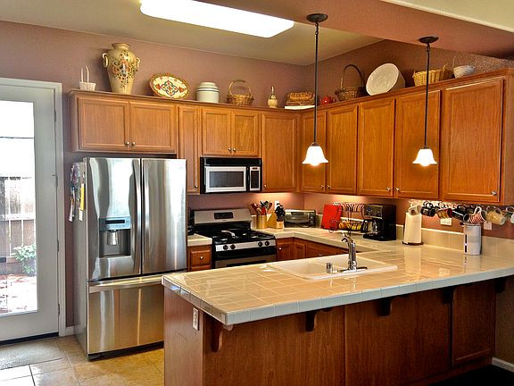 3rd image of 1639 S Chianti Ln