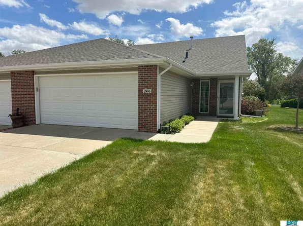 2416 Cedar Cove Rd, Lincoln, NE 68507