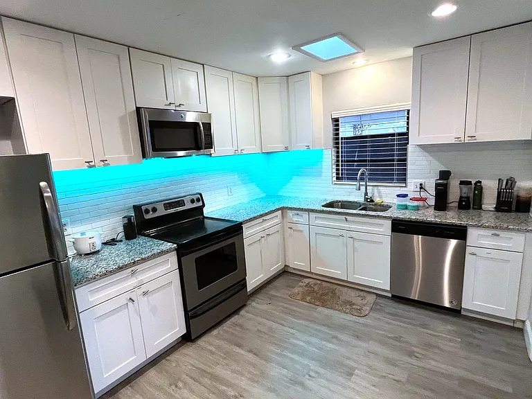 3127 Martinique Way #5 — Photo 14