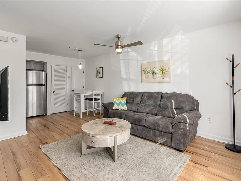 2494 Etiwan Ave #C12 — Photo 2