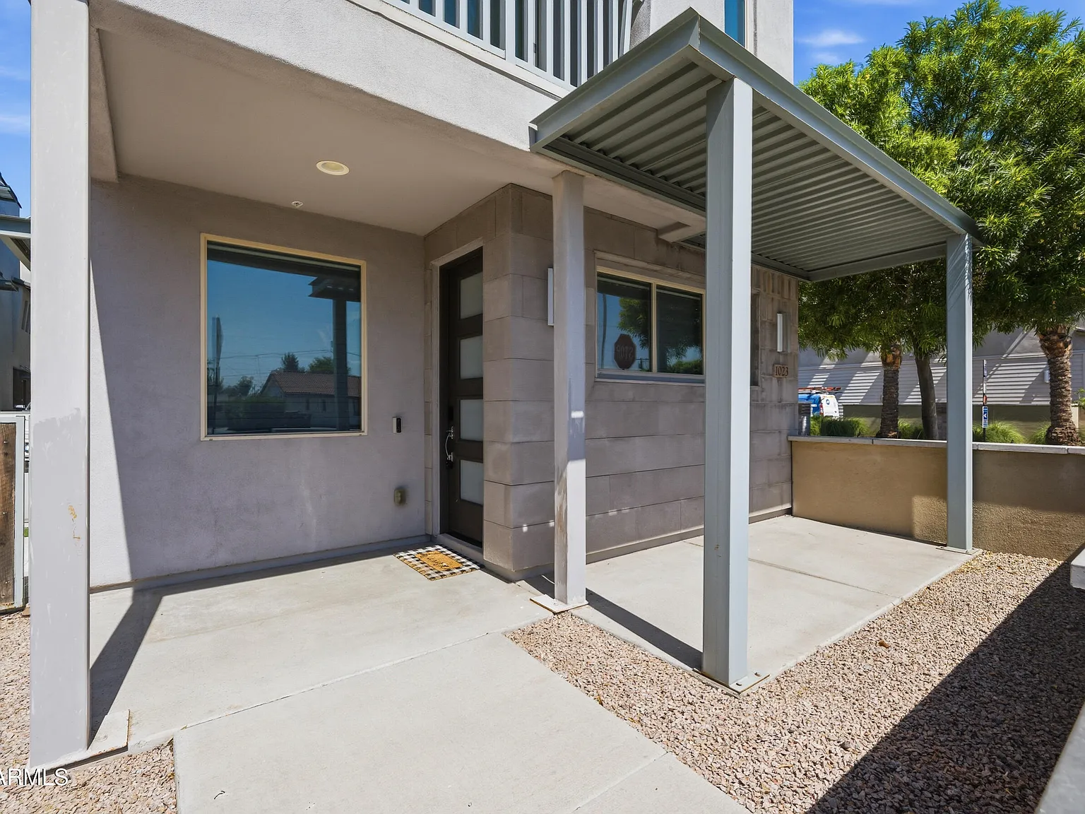 3 bed, 4.0 bath, 1840 sqft, $3,495 — Photo 4