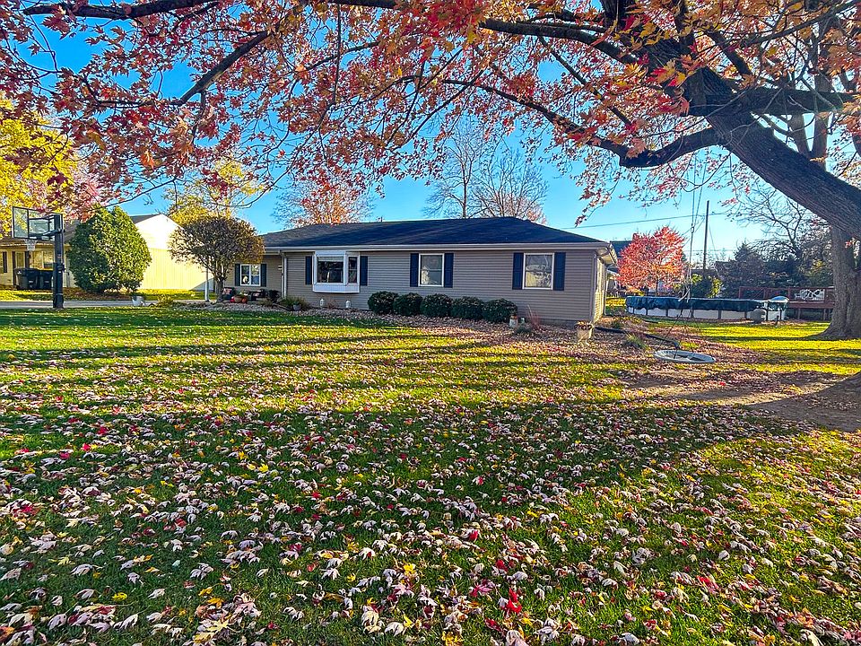 225 W 11th St, Lapel, IN 46051 Zillow