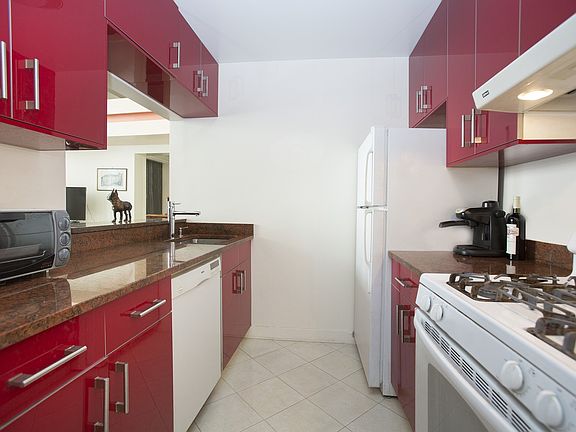 4th image of 96 Schermerhorn St APT 5F