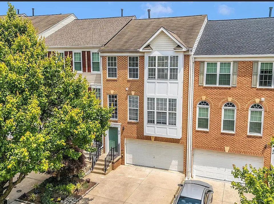 22 Inkberry Cir