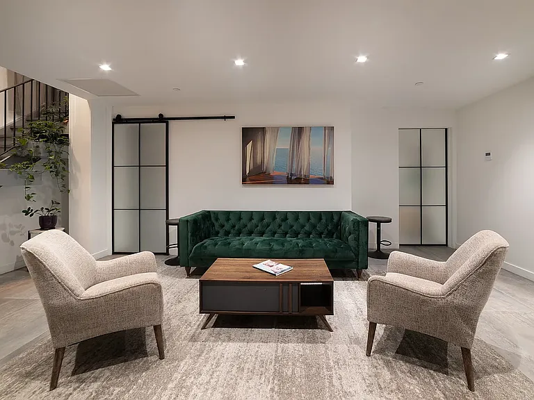 567 Ocean Ave #B402 — Photo 13