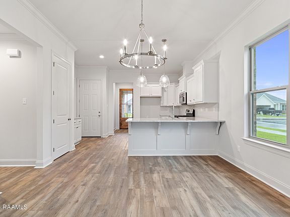 4th image of 201 Long Creek Ln