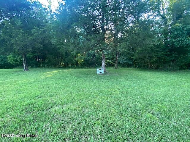 2nd image of 20 Mallard Pointe Rd
