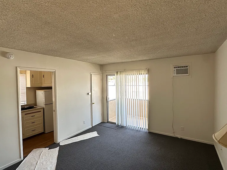 3526 Mentone Ave #9 — Photo 6