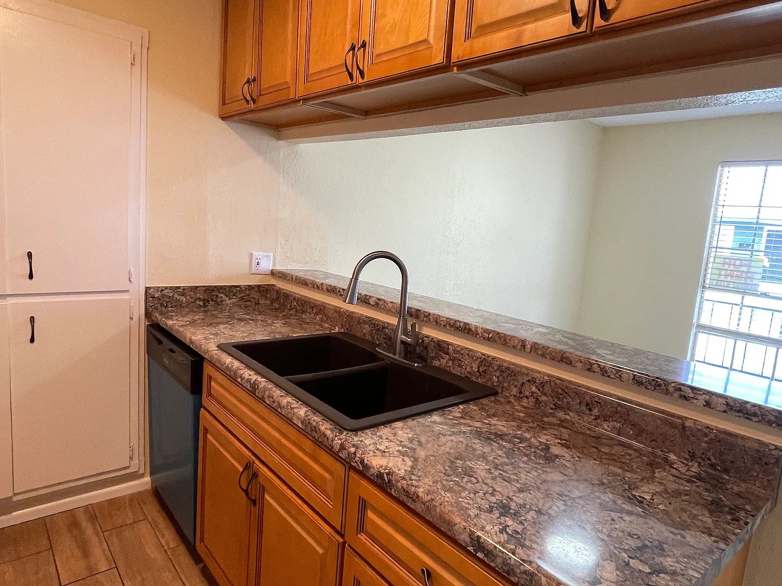 1 bed, 680 sqft, $870 — Photo 1
