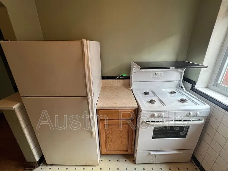 5834 Nottingham Ave #2E — Photo 3