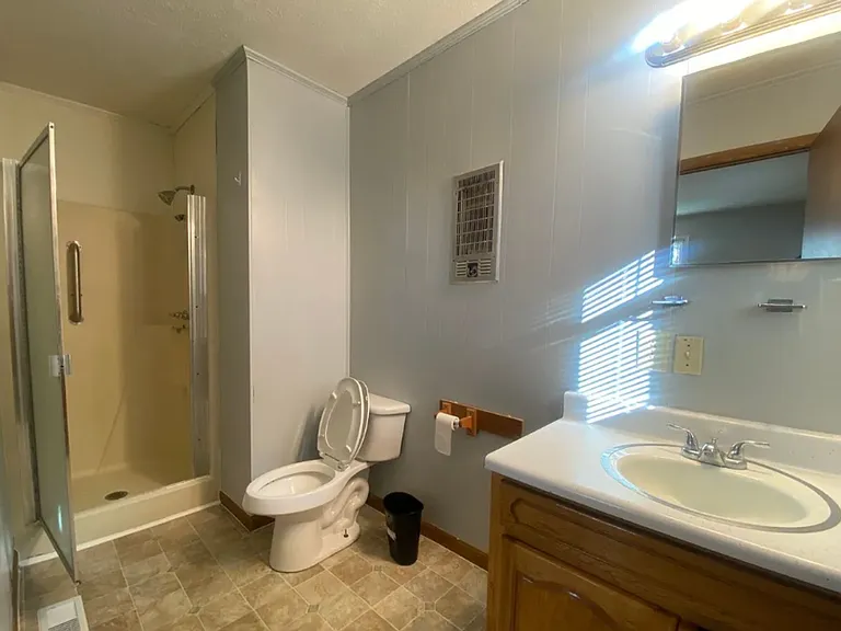 428 Fairgrounds Rd — Photo 12