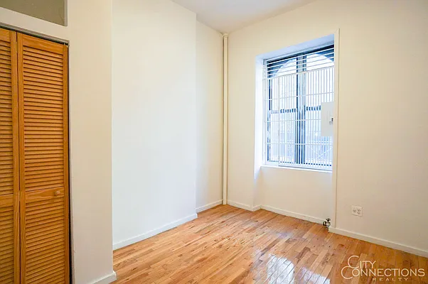 Rented by City Connections Realty | media 20