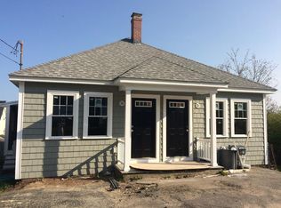 32 Roosevelt Ave, Hull, MA 02045