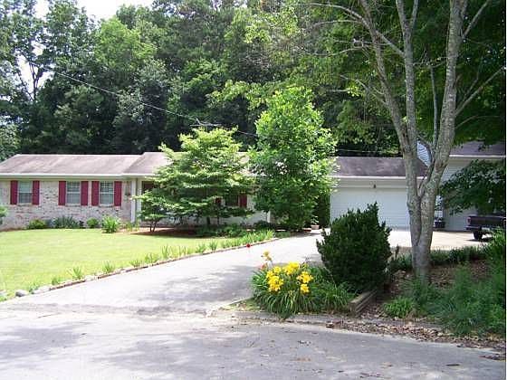 1st image of 2812 Saint Johns Ln