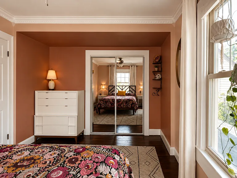 358 S Downey Ave — Photo 9