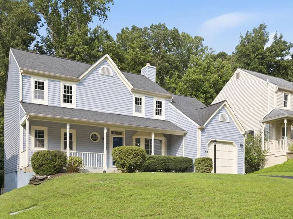 11969 Home Guard Dr, Woodbridge, VA 22192