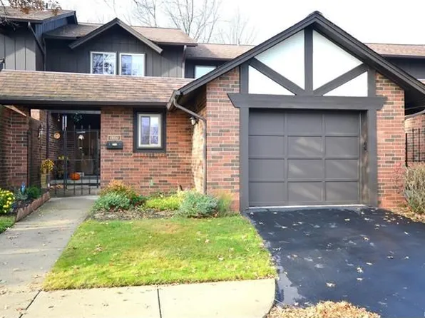 29332 Wellington Rd W APT 1, Southfield, MI 48034