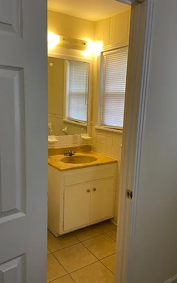 918 N 16th St #6 — Photo 7