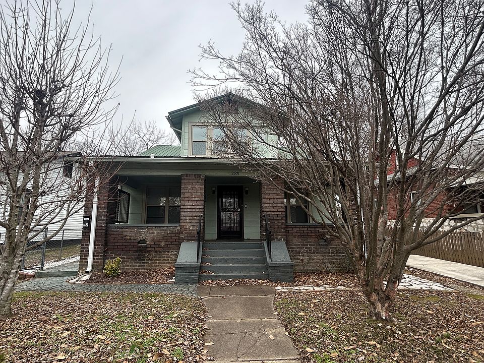 1st image of 2531 Woodbine Ave Unit 2