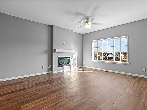4th image of 639 Catherine Dr