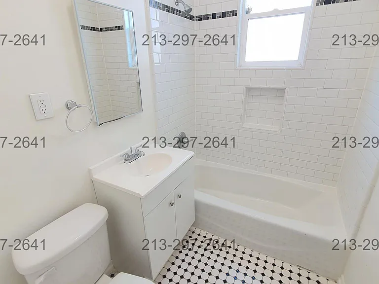 118 S Lake St #8 — Photo 11