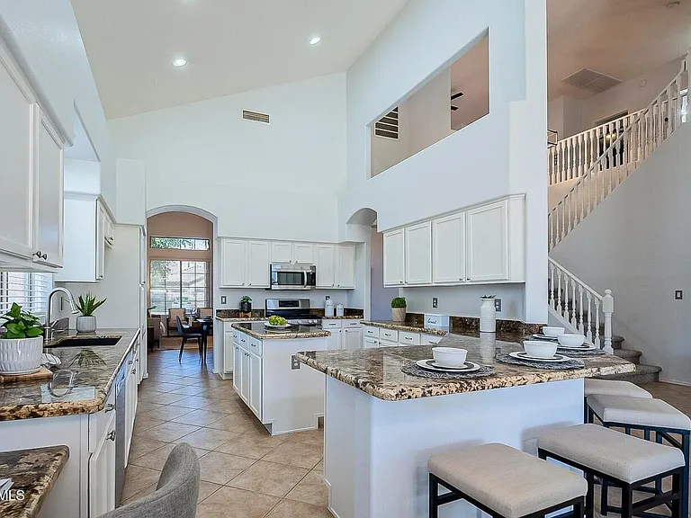1863 E Flintlock Way — Photo 16