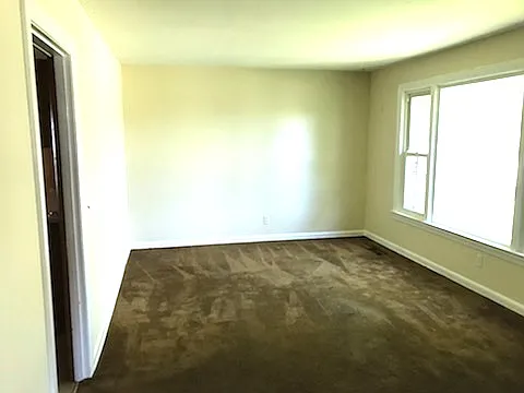 3 bed, 1500 sqft, $1,700 — Photo 3