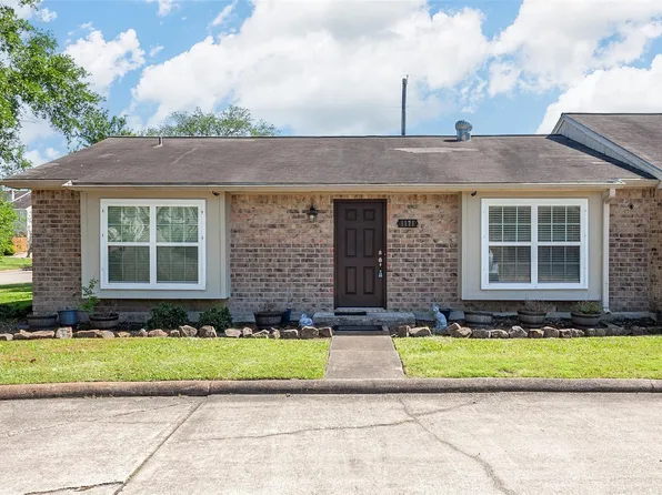 1171 Park Meadow Dr, Beaumont, TX 77706