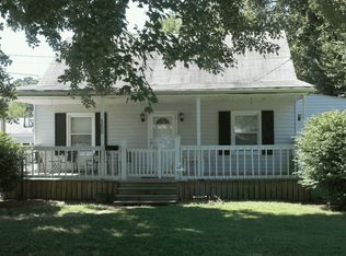 150 Mills Dr, Louisville, KY 40216