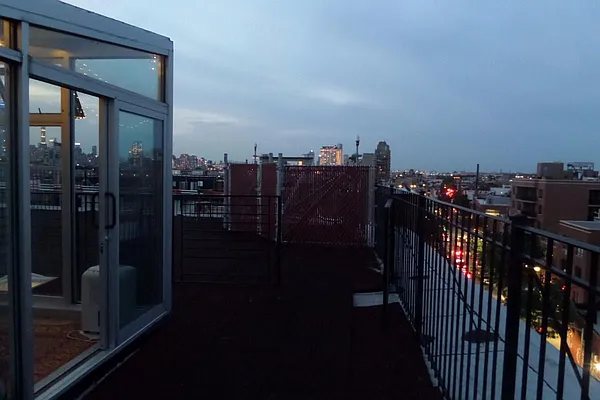 Rented by Spire Group | media 60